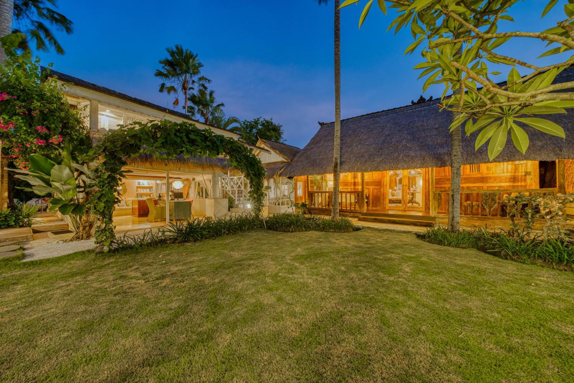 Villa Kalis, 10 Bedroom Family And Group Villa Семиняк Екстериор снимка